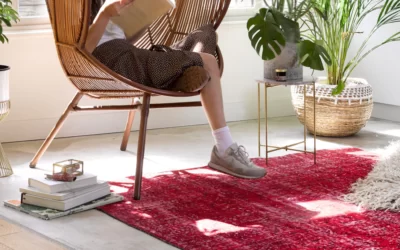 Houston Home Decor Tricks: Spicing Up a Room with Red