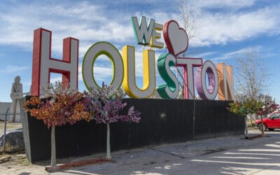 Top Tips for Organizing and Decorating Your Houston Airbnb