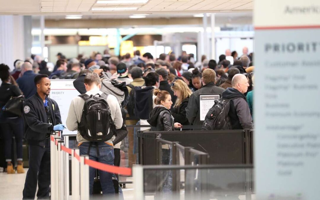 Organized Holiday Travel – A Professional Organizer’s Top Tips