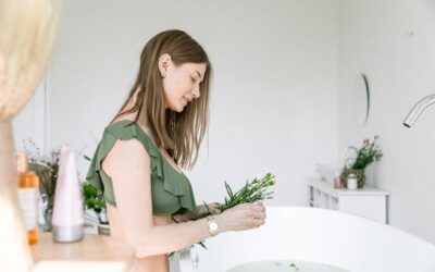 Top 10 Ways to Organize a Small Bathroom